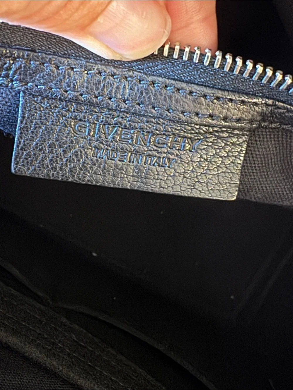 Givenchy Sugar Goatskin Medium Antigona Bag Black EUC